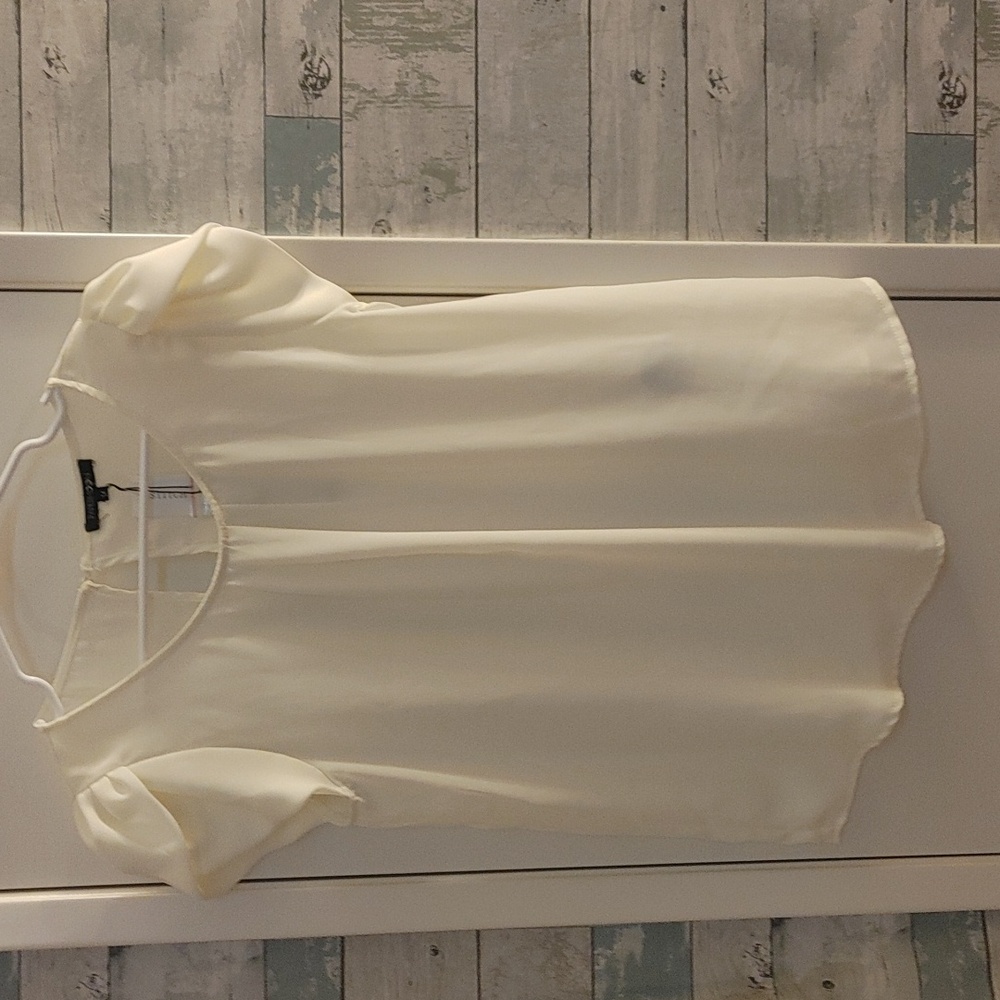 Paper Moon White Tulip Sleeve Medium Blouse